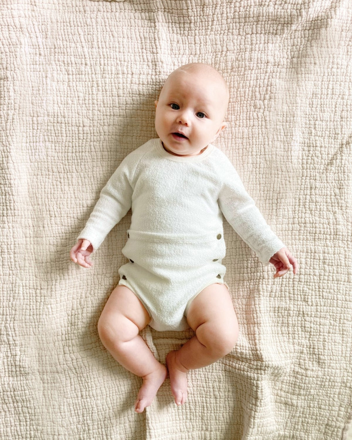 Leo front snap