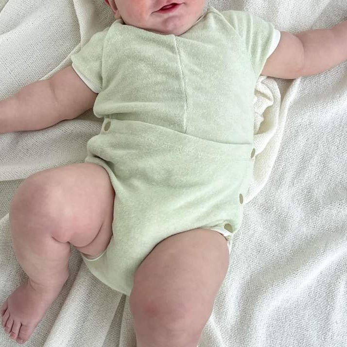 Leo front snap